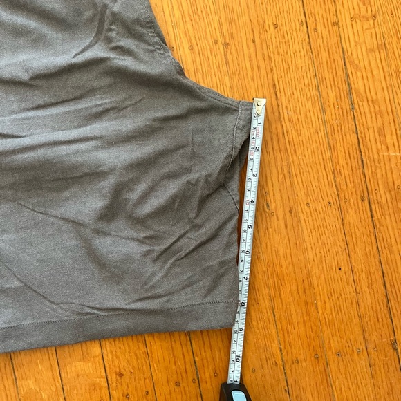 Lululemon Commission Shorts - Size 34 - Picture 3 of 3